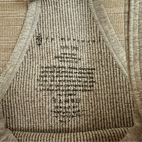 FREE PEOPLE MOVEMENT happiness runs crop top - Picture 6 of 6